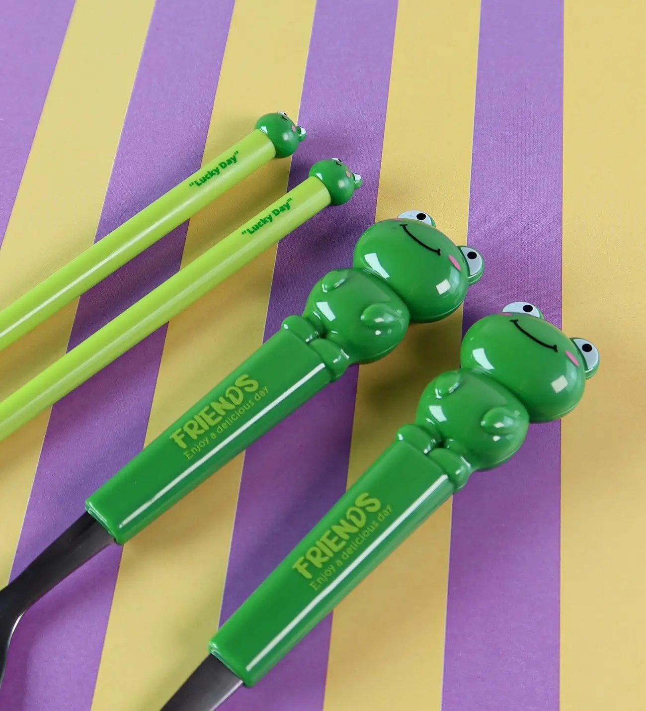 Hayvan Figürlü Çocuk Çatal Kaşık Ve Chopstick Seti 3'lü Takım - YEŞİL