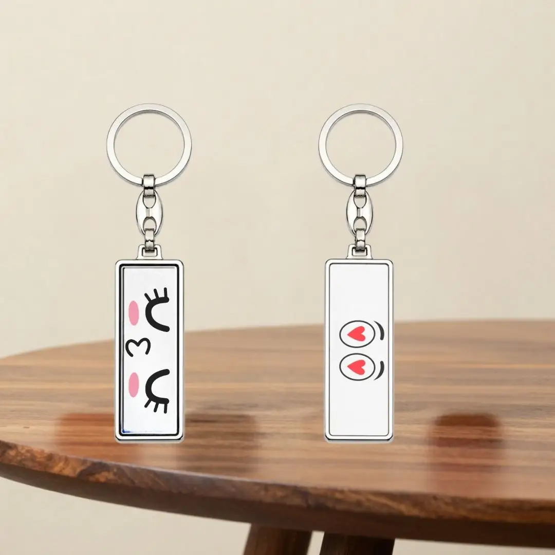 Kalp Emoji Tasarımlı Çift Yüz Baskılı Krom Hediyelik Anahtarlık