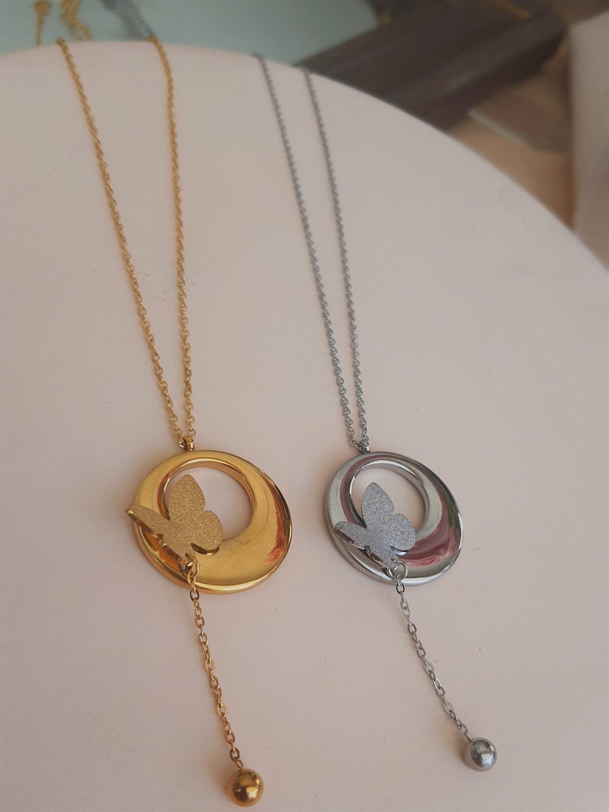 Simli Kelebek Daire Plaka Topçuk Sallantılı Çelik Zincir Kolye - GÜMÜŞ